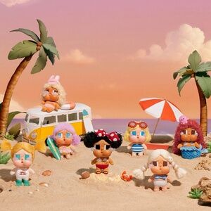 CRYBABY Vacation Mode On Series-Vinyl Plush Pendant Blind Box Confirmed